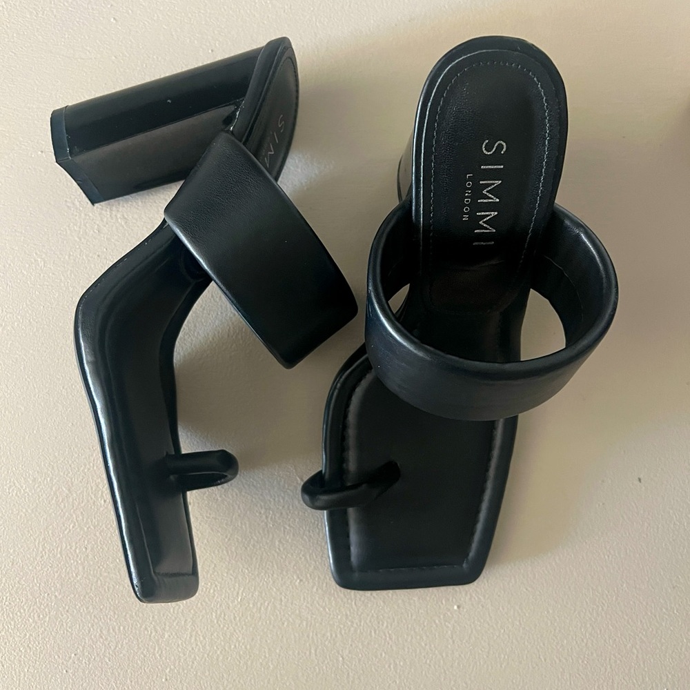Black sandals